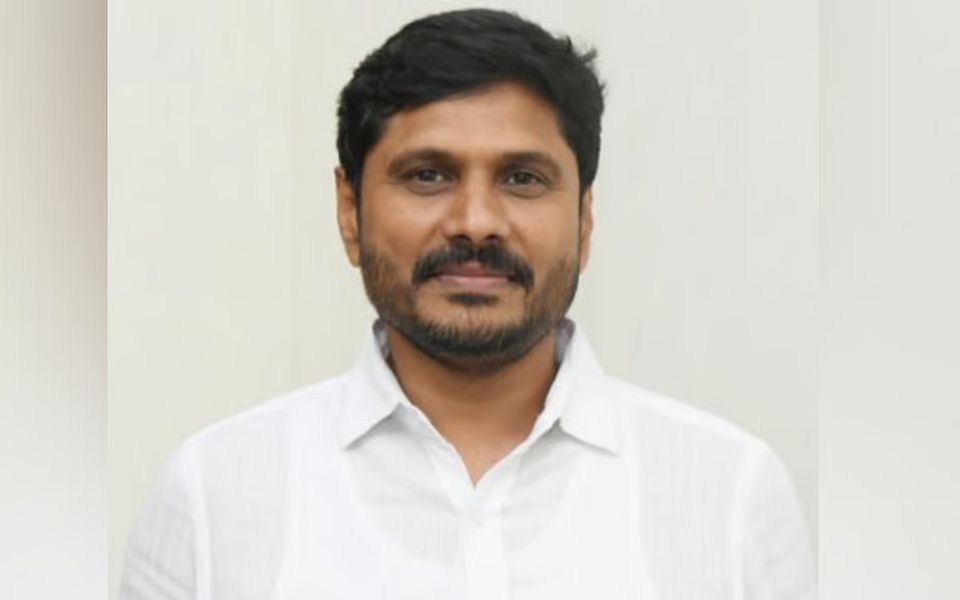 Andhra Police detain YSRCP media wing functionary over social media post on CM